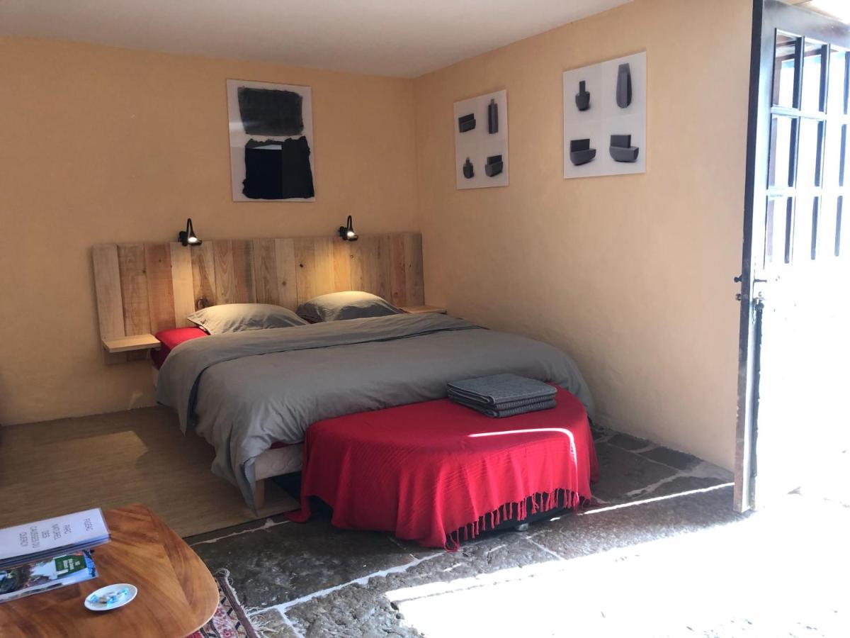 Art En Cele-Chambres D'Hotes Corn Exterior photo